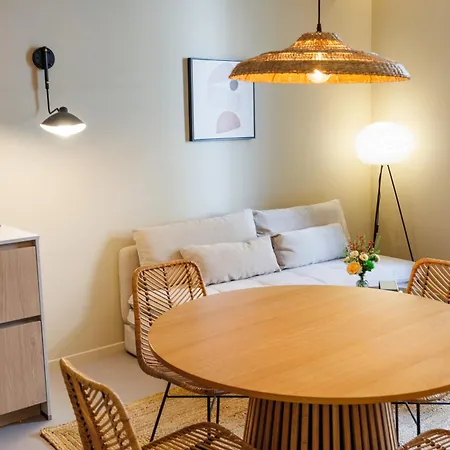 Cigale Verte Avec Terrasse Et Patio A Lejlighed