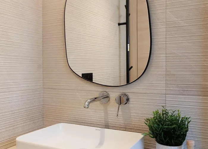 Cigale Verte Avec Terrasse Et Patio A Lejlighed Antibes